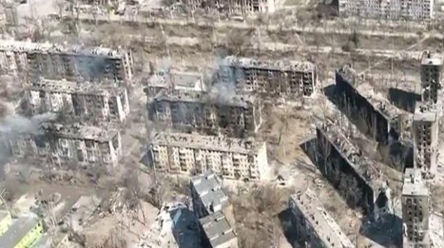 Rusların Mariupol'de vurduğu sığınaktan gelen görüntüler yaşanan trajediyi gözler önüne serdi