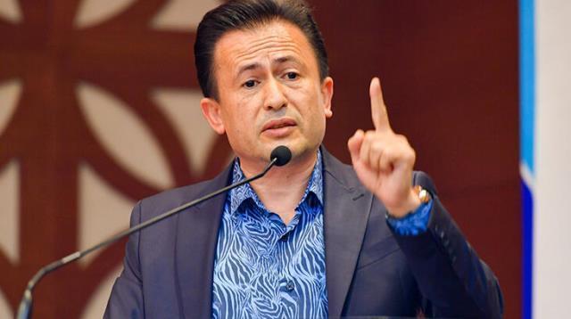 Tuzla Belediye Başkanı Şadi Yazıcı, İmamoğlu'na yüklendi: Kendisine 10 üzerinden sıfır veriyorum