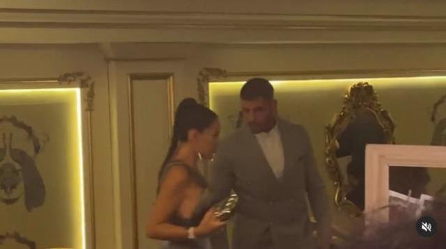 1 ay önce boşanan Selin Ciğerci, yeni aşkıyla el ele görüntülendi