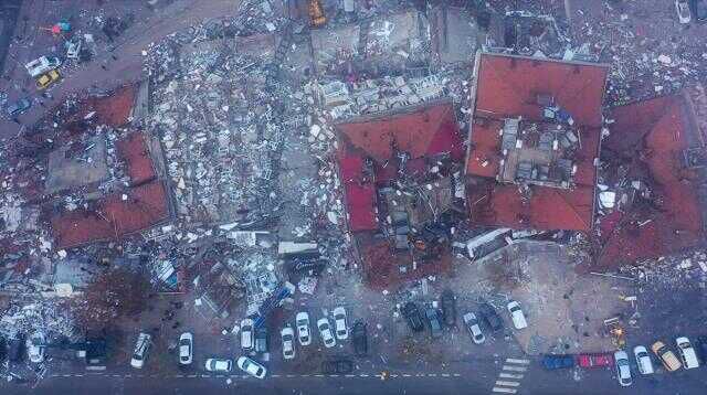 Deprem anında nerede durmalıyız? Deprem anında nereye saklanmalı, ne yapmalıyız? Depremden nasıl korunuruz?