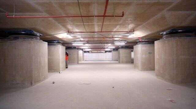 Bina sismik izolatör nasıl yapılır, ne kadar, kaç TL? Raylı sistem maliyeti ne kadar 2023? Depreme dayanıklı izolatör yapımı kaç gün sürer?