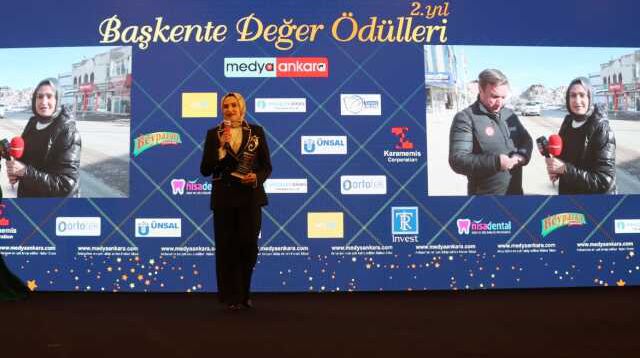 Av. Bedia Teymur'a Afet Bölgesi Özel Hizmet Ödülü verildi