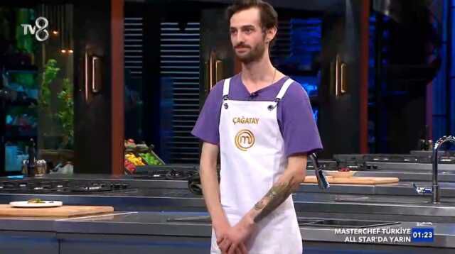 Masterchef ana kadroya giren 16. yarışmacı kim oldu? 2 Temmuz 2023 Masterchef ana kadroya kim dahil oldu? Ana kadroya giren on altıncı isim kimdir?