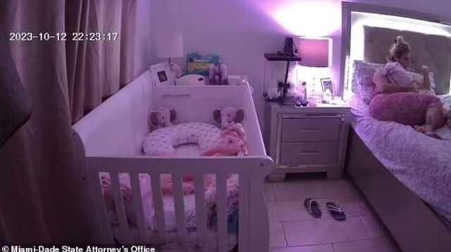 13 Yaşındaki Derek, Annesini Uyurken Bıçakladı ve Sosyal Medyada Paylaştı