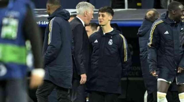 Arda Güler, Real Madrid'de ilk kez 11'de!