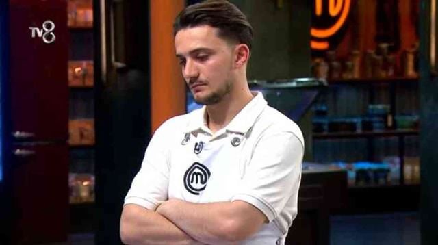 MasterChef Türkiye'de talihsiz olay! Yarışmacının yemeğinden poşet çıktı