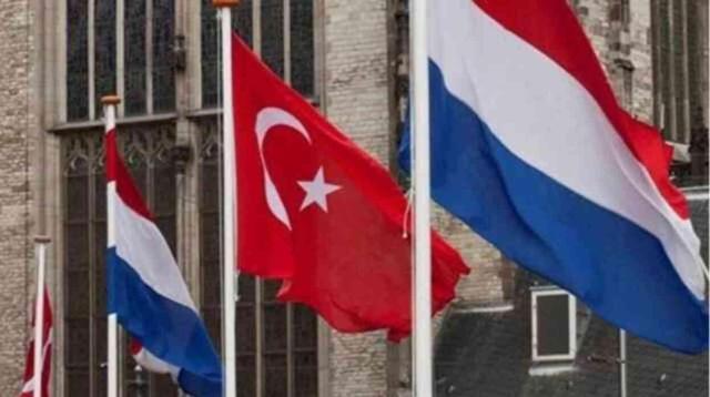 Hollanda uyum sınavı nedir? Hollanda süresiz oturum nasıl alınır? Hollanda uyum sınavı kimler için geçerli?