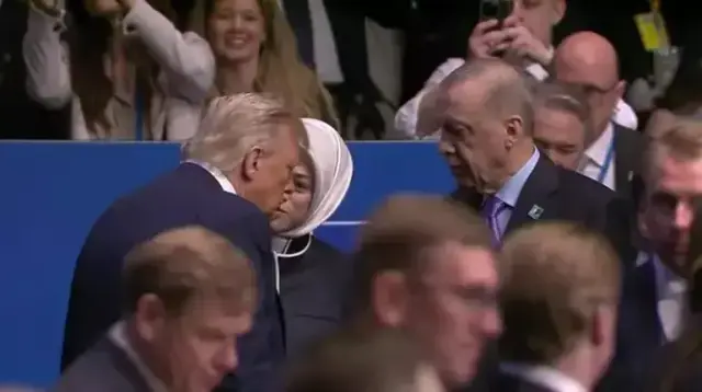 NATO Zirvesi'nde aile fotoğrafı! 32 ülkenin lideri aynı karede