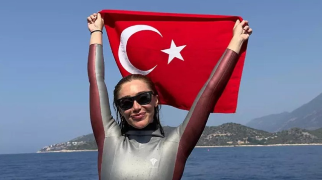 Şahika Ercümen kimdir? Serbest Dalış Türkiye Şampiyonası'nda rekor kıran Şahika Ercümen kaç yaşında, nereli?