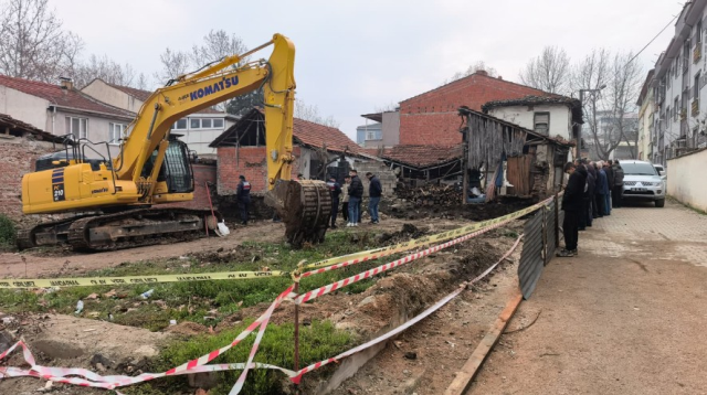 Site inşaatında topraktan çıkanları görenler gözlerine inanamadı