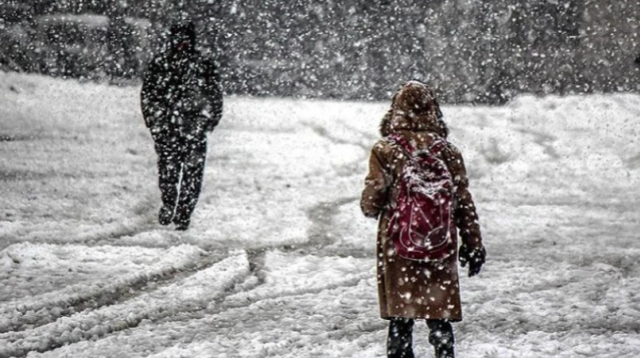 Kar yağışı ülkeyi esir aldı! Çok sayıda kentte eğitime kar arası