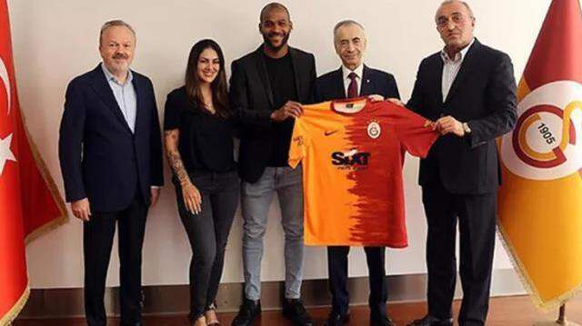 Yeni sözleşme imzalamasına rağmen zam isteyen Marcao, G.Saray'da kriz çıkarttı