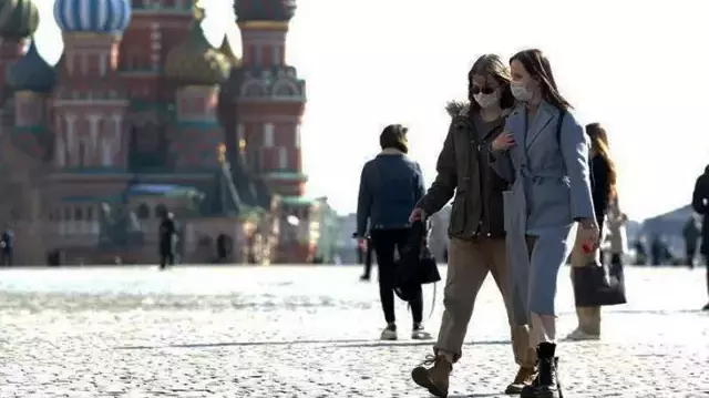 Türkiye'ye her gün binlerce turistin geldiği Rusya'da delta varyantı kabusu! 752 vefat ile salgının rekoru kırıldı