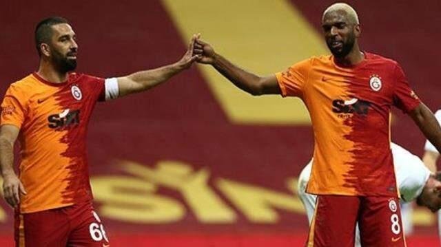 Galatasaray, Kasımpaşa'ya Hollandalı futbolcusu Ryan Babel'i önerdi