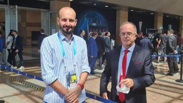 Fenerbahçe'nin grubundaki Olympiakos yöneticisinden temsilcimize övgü: Üst tura çıkacaklardır