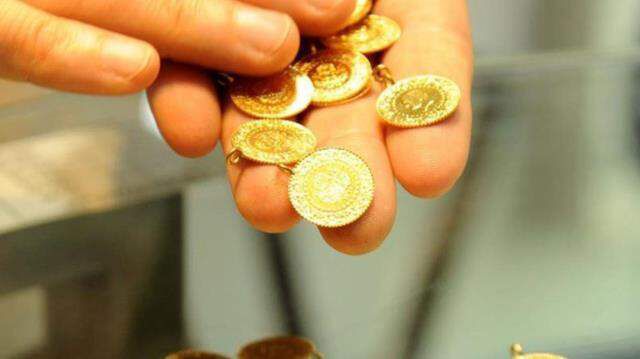 Altın düşer mi yükselir mi? 14 Eylül 2021 altın ne kadar olacak? Gram altın yükselir mi düşer mi? Çeyrek altın fiyatı düşer mi?