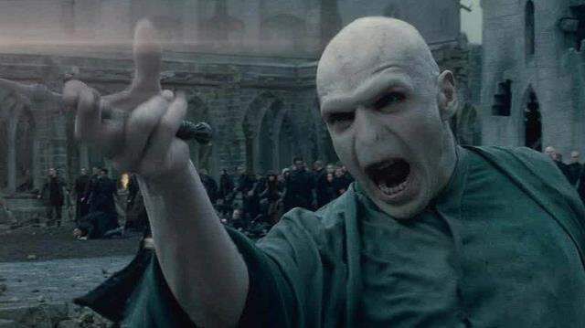 Korkunç yüzlü bulut silueti Voldemort'a benzetildi, yüzlerce kullanıcı paylaşım yaptı