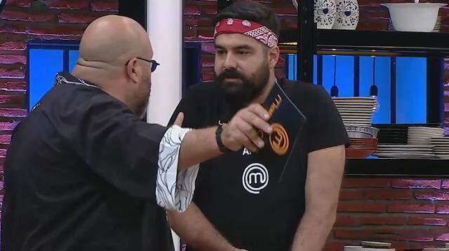 MasterChef'te büyük gerilim! Somer Sivrioğlu, şikayet eden yarışmacıyı fena azarladı