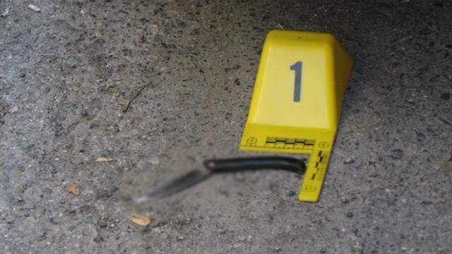 Ambulans sesini duyunca bıçaklayan da bıçaklanan da kaçtı