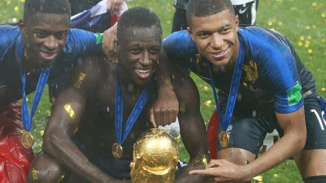 Mendy adına açılan tecavüz davalarının sayısı 6'ya yükseldi! Hapisten çıkması mucize