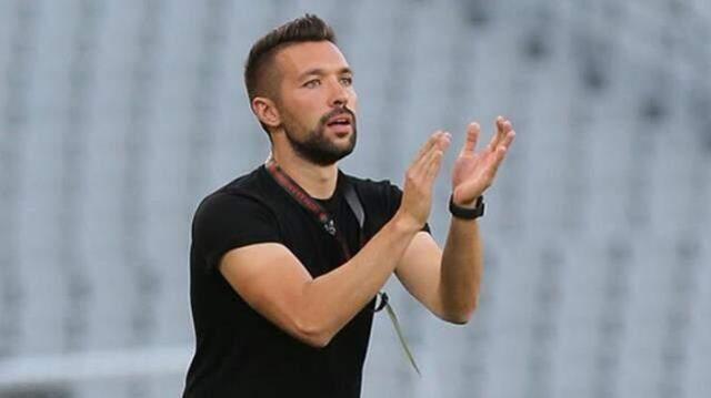 Küllenen aşk! Fenerbahçe, Slaven Bilic'ten haber bekliyor