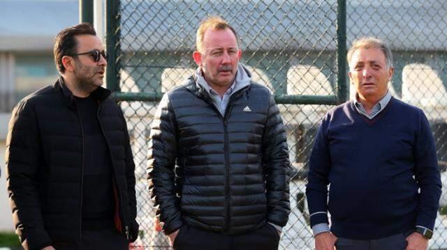 Son Dakika: Beşiktaş yönetimi taraftarın yüreğine su serpti: Yeni hocamız derbiye yetişecek