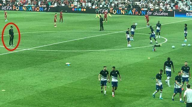 Galibiyetin şifresi bu karede saklı! Nuri Şahin, Trabzonspor maçı öncesi idolünden feyz aldı