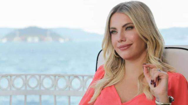 O Ses Türkiye yılbaşı özel konukları kim? Merve Dizdar, Müge Anlı, Pınar Deniz, Melis Sezen, Burcu Özberk, Emre Belözoğlu, Mesut Özil...