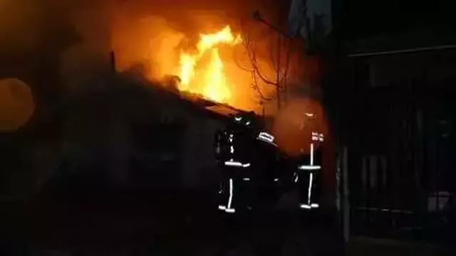 ALEVLERE TESLİM OLAN GECEKONDUDA CAN PAZARI