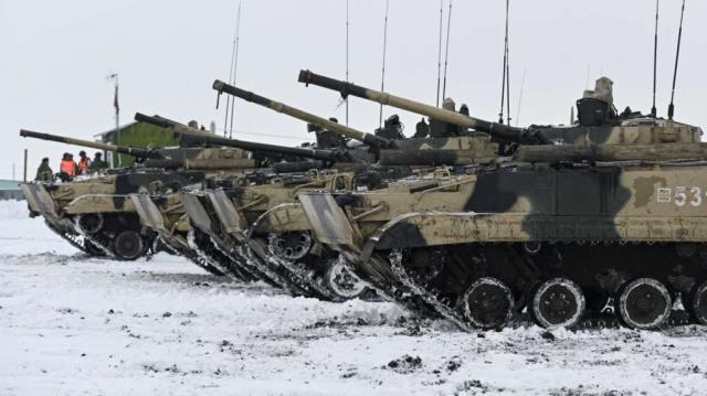 ABD'li istihbarat yetkilisinden bomba iddia: Rusya, Ukrayna'yı bu gece saat 04.00'te işgal edecek