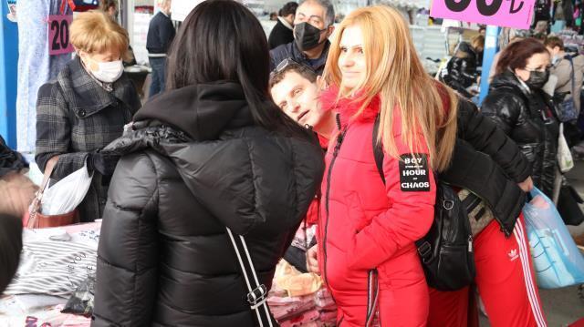 Edirne'de 'Sosyete Pazarına' Bulgar ve Yunan akını: Burada her şey sudan ucuz