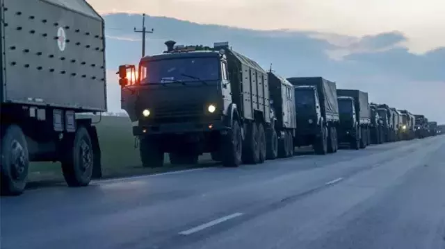 Son dakika: Ukrayna'daki ayrılıkçı liderler, Rusya Devlet Başkanı Putin'den yardım istedi! Rus tankları Donbas'a girdi