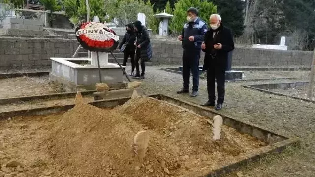 Babasının cenazesinde kalp krizi geçirdi, hastanede öldü