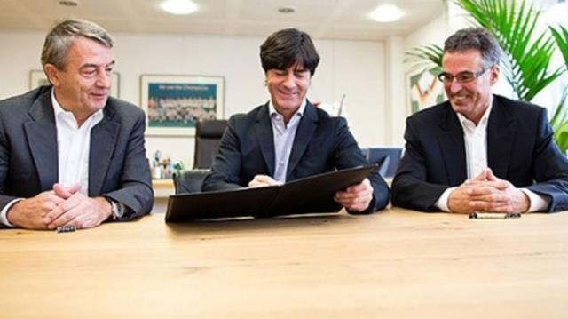 Manchester United'dan Fenerbahçe'nin planına darbe! Löw hayalleri suya düştü