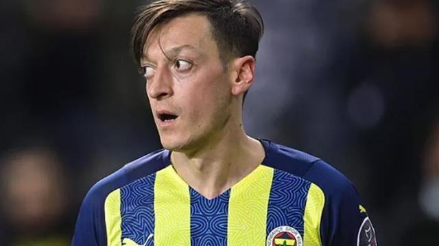 Trabzonspor maçında bardak doldu taştı! Mesut Özil'in biletini kestiler