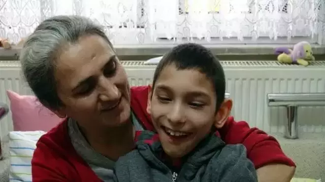 Engelli oğlu ile minibüse binen anne, şoförün hakareti ile neye uğradığını şaşırdı