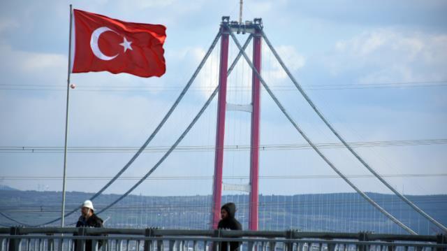 1915 Çanakkale Köprüsü orta açıklığı itibarıyla dünyanın en uzun köprüsü oldu