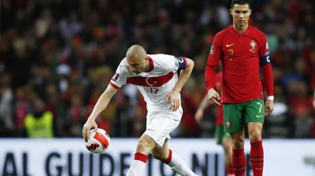 Hayallerimizi Ronaldo yıktı! Penaltı sırasında Burak Yılmaz'a olay hareket