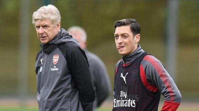 Arsene Wenger'den şaka gibi Mesut tavsiyesi! Fenerbahçeli taraftarları çıldırttı