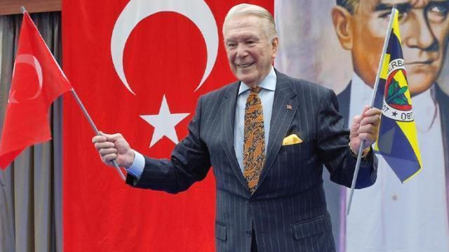 Son Dakika: Fenerbahçe'nin yeni Yüksek Divan Kurulu Başkanı Uğur Dündar oldu