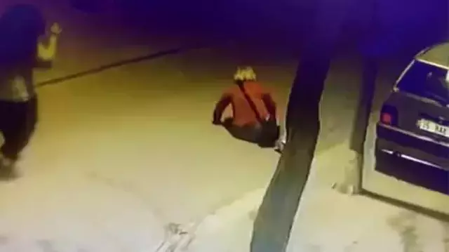 Fatih'te silahlı çatışma çıktı, olay yerinden geçen İranlı turist kurşunların hedefi oldu