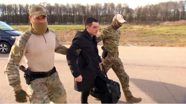 ABD ve Rusya'nın Ankara'daki esir takasından filmleri aratmayan görüntüler