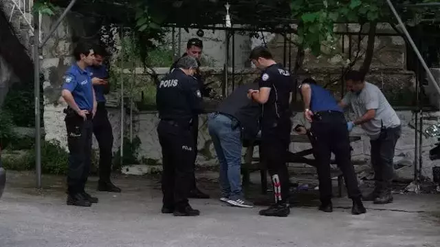 1 çocuk annesi eski arkadaşını öldürüp aynı silahla intihar etti