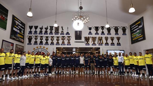 Kanarya'dan taraftarını heyecanlandıran paylaşım! Fenerbahçe yeni sezona başlıyor