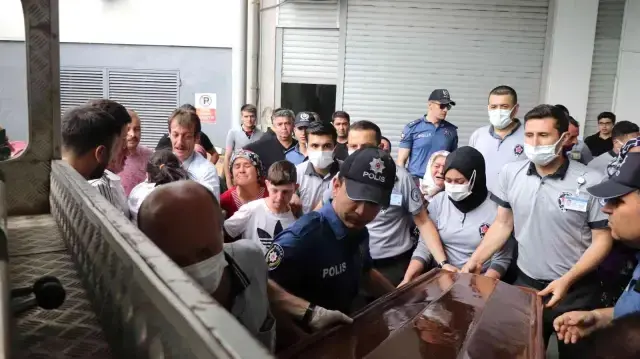 Öldürülüp kuyuya atılan gencin cenazesinde kahreden detay! Son giydiği kıyafetle uğurlandı