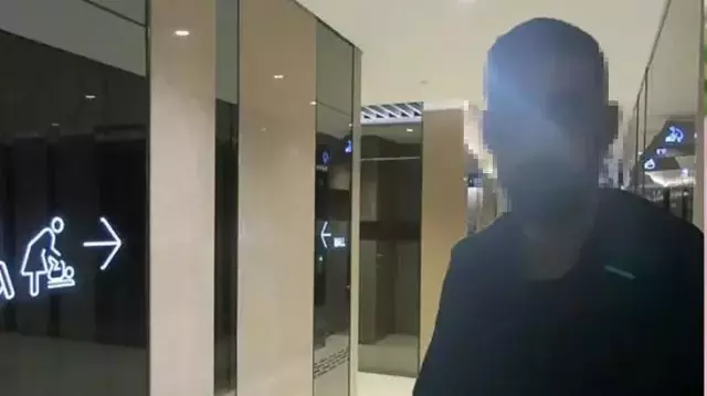 İstanbul'daki ünlü AVM'de mide bulandıran taciz iddiası! Tuvaletteki kadının fotoğraflarını çekerken suçüstü yakalandı