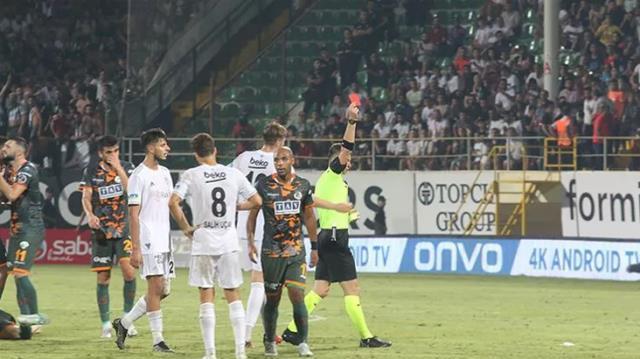 Emrecan Uzunhan, Alanya maçı sonrası taraftarlarından özür diledi