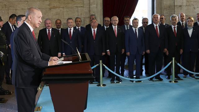 Son dakika: Büyük Zafer'in 100. yılı! İşte Cumhurbaşkanı Erdoğan'ın Anıtkabir Özel Defteri'ne yazdığı mesaj