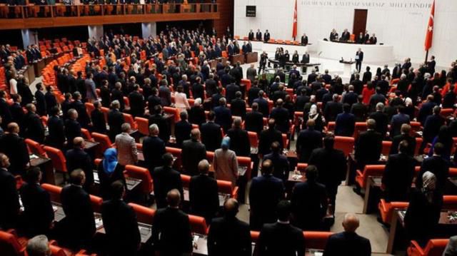 Haberler.com Türkiye ve dünya haber gündemi: Haberler.com editörleri 4 Ekim 2022'deki önemli haberleri ve haber başlıklarını sizler için derledi!
