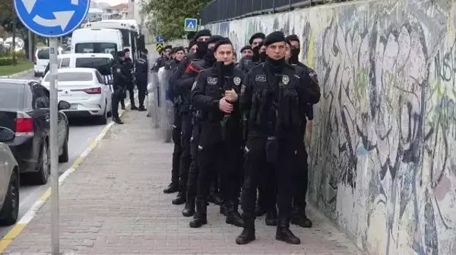 Toplu iş sözleşmeleri tıklandı, Avcılar Belediyesi işçileri iş bıraktı